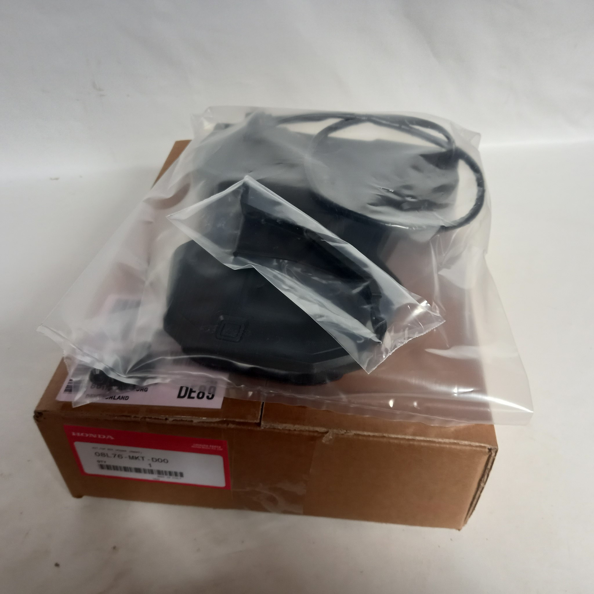 Picture of KIT,TOP BOX OPENER (SMART  X-ADV 2021  08L76-MKT-D00